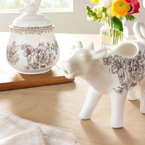 The Pioneer Woman Other - The Pioneer Woman Brown Agatha Stoneware Sugar Bowl and Creamer Set Brown
